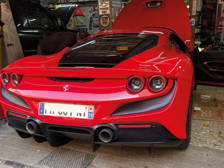 CarPlay ferrari tributo