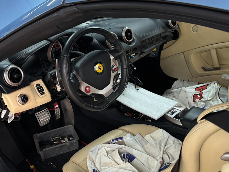 Ferrari california CarPlay