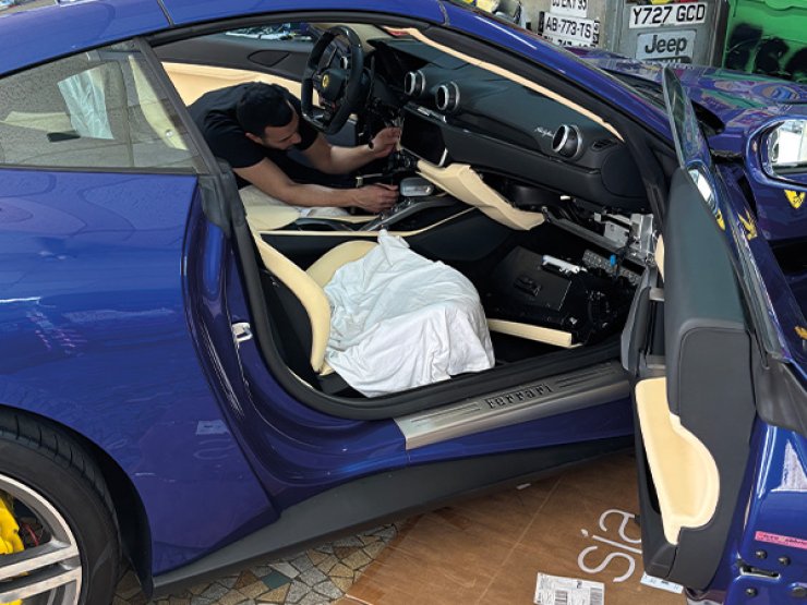 CarPlay ferrari portofino