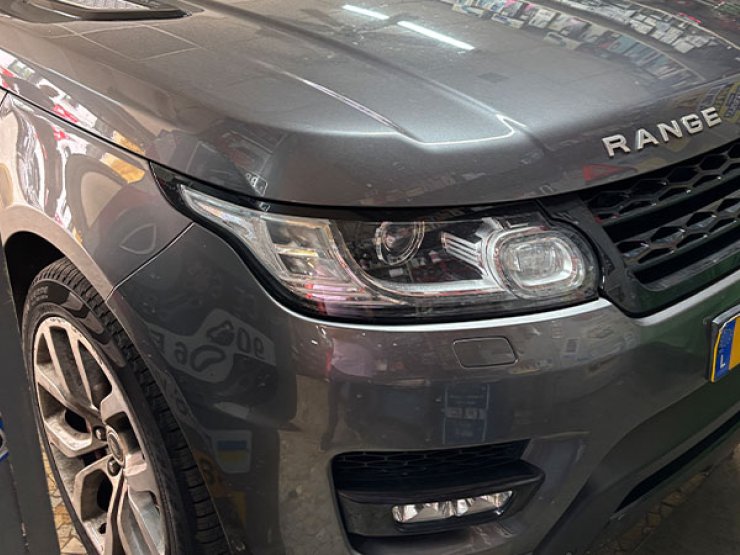 CarPlay range rover